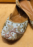Embroidered Punjabi Jutti