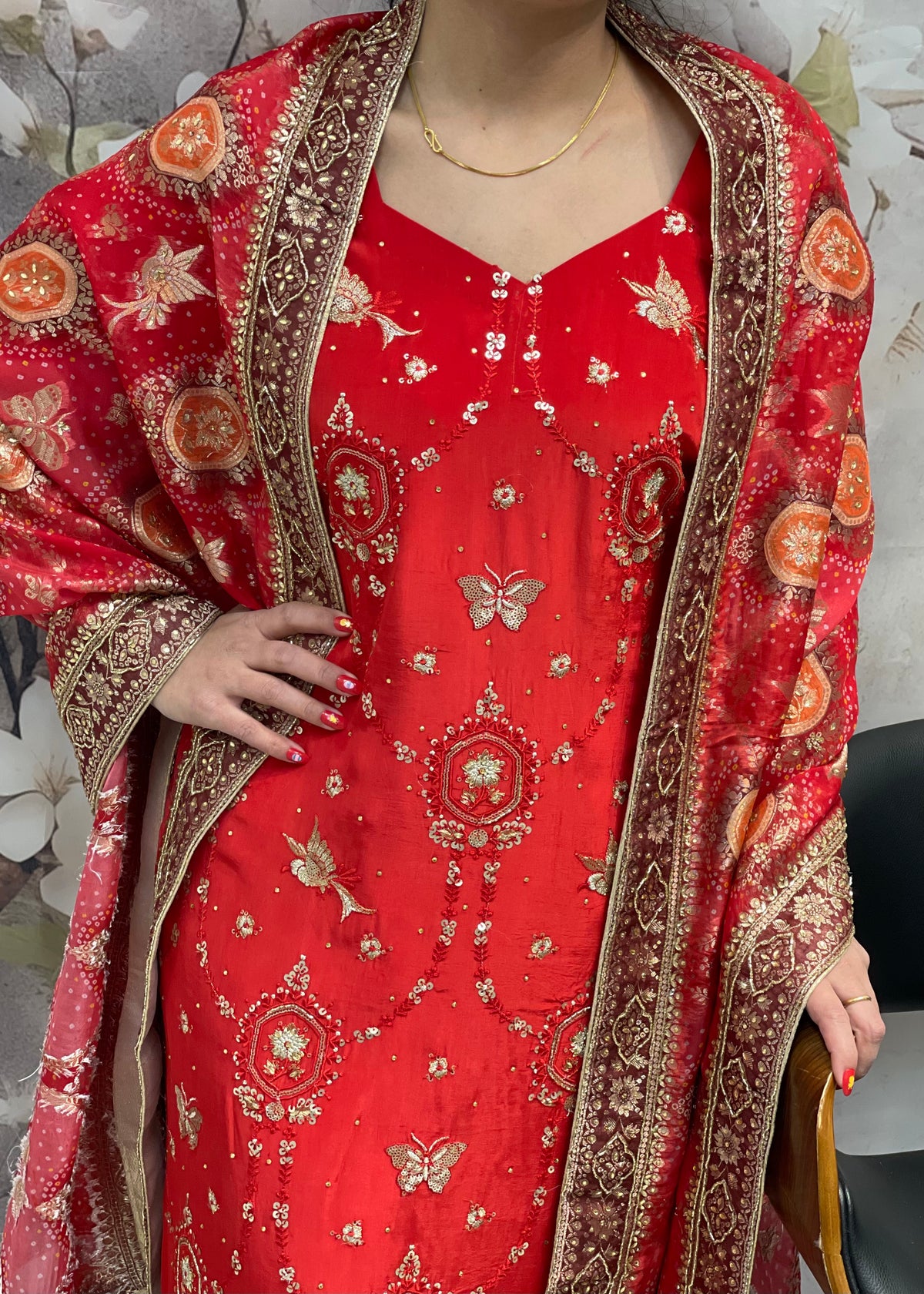 Emroidered trouser suit