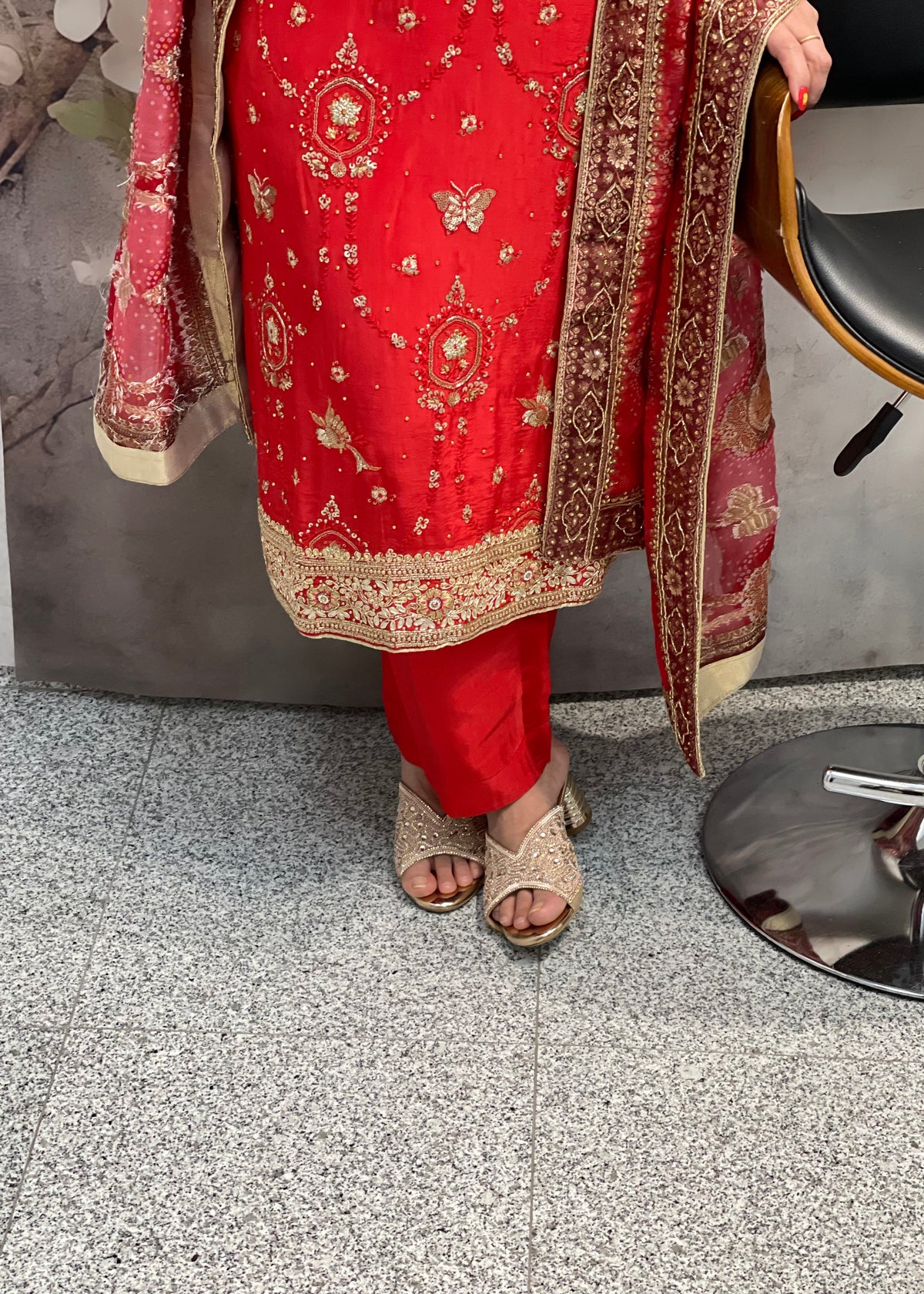 Emroidered trouser suit