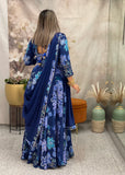 Neela Lehnga
