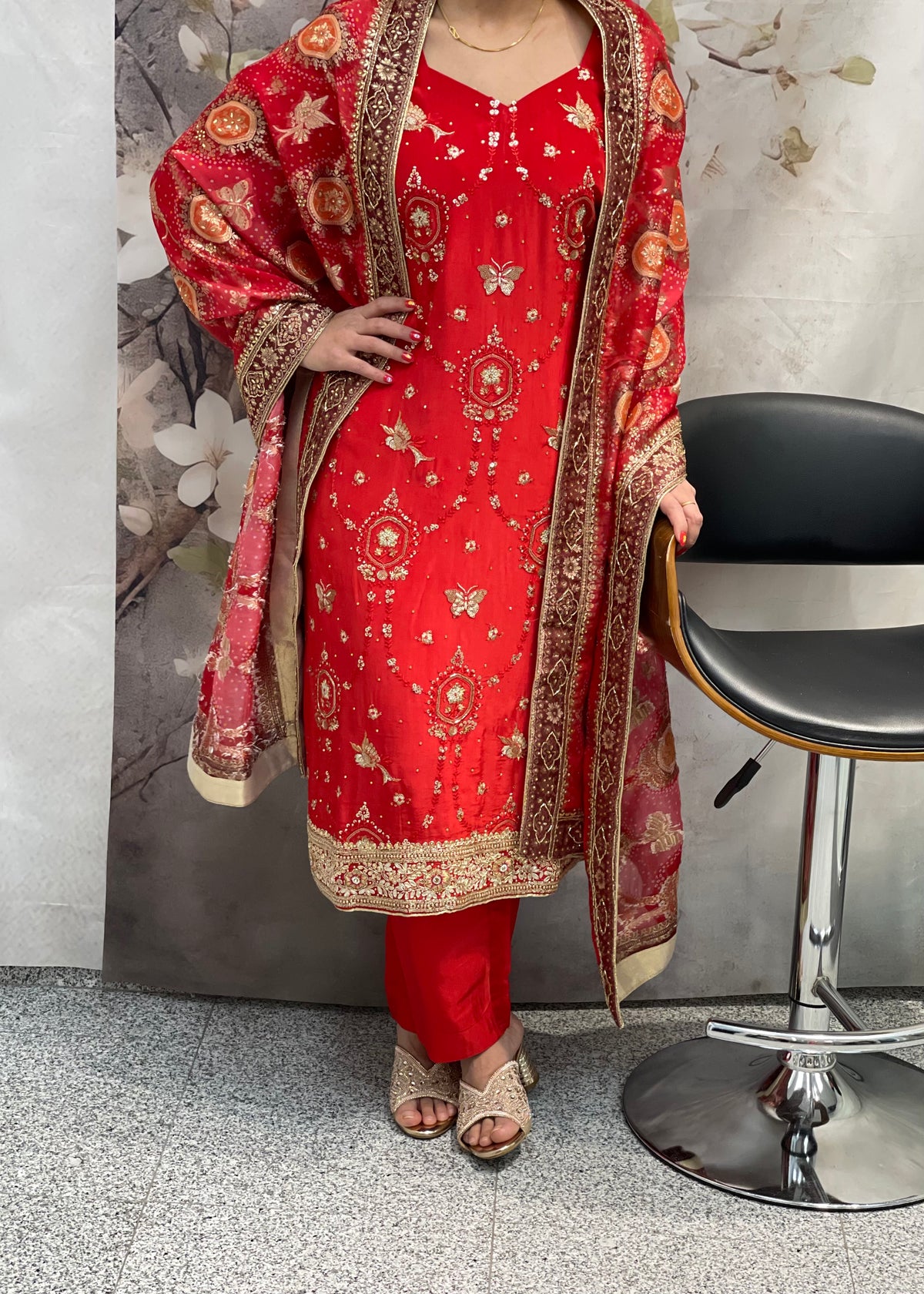 Emroidered trouser suit