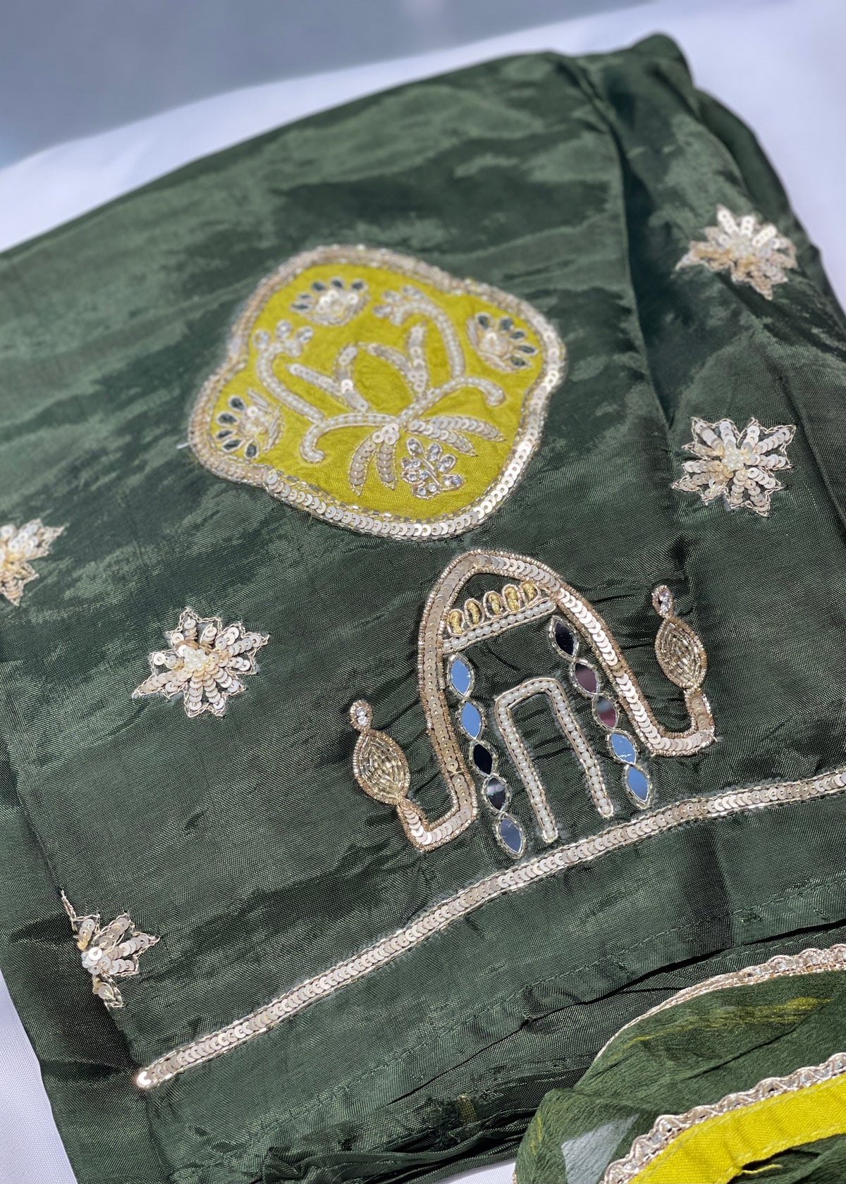 Yellow-Green Unstitched Suit