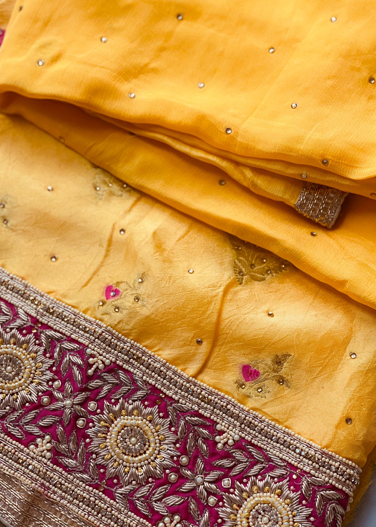 Yellow unstitched suit