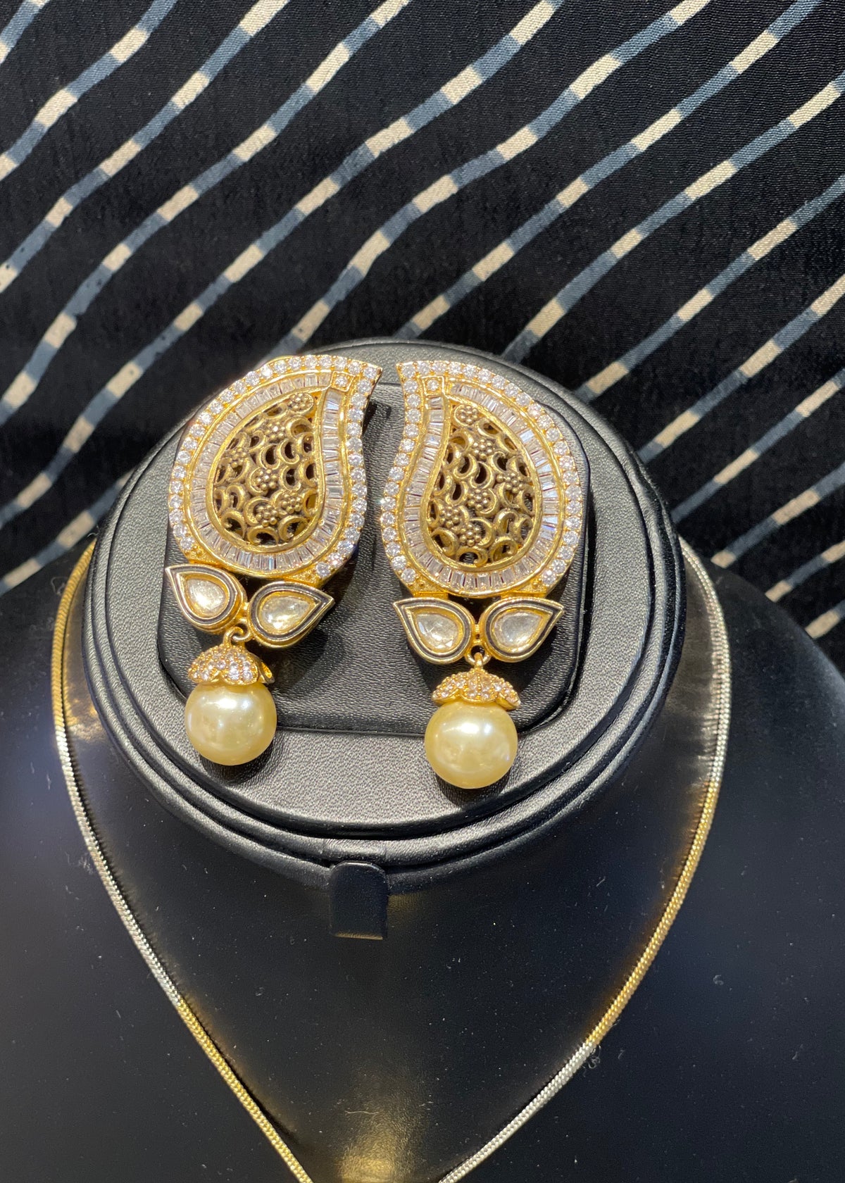 Kundan Pendant Set